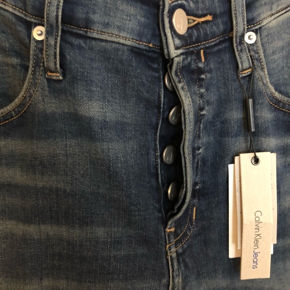 NWT Calvin Klein Button Fly Distressed High Rise - Picture 5 of 8